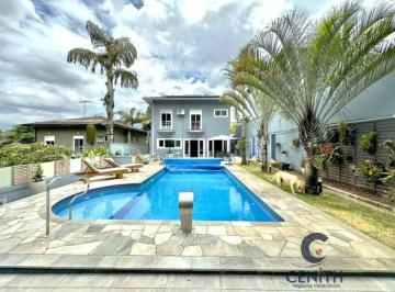 Casa · 260m² · 3 Quartos · 4 Vagas · Casa no Nova Higienópolis - 3 Suítes, Varanda Gourmet e Piscina com Cascata