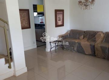 Casa · 130m² · 3 Quartos · 2 Vagas · Quadra 08 - Excelente casa reformada com 3 quartos - 1 suíte e 2 vagas de garagem - Jardins Mangueir