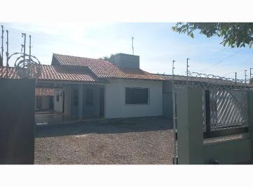 Casa de 3 quartos, Sorriso · Casa ideal para quem busca espaço, conforto e segurança - com amplo terreno