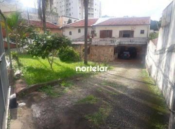 aa1f96c31c45f819801e96c688997e52279f0b9a · Terreno com 3 casas independentes , piscina, churrasqueira, jardim e garagem para 15 carros - Vila P