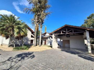 b1b7efc3021c10d112c80593e9646865398b2629 · Casa para venda no Condomínio Arujazinho I II III
