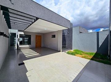 Casa de 3 quartos, Campo Grande · Maravilhoso imóvel com 3 suítes e planejados no Rita Vieira
