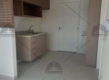 Foto 01 · Studio à venda na Barra Funda, 1 quarto com armários, sala com cozinha planejada, 1 banheiro, 27m² d