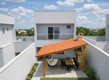 Foto 01 · Casa Duplex de 2 Quartos com Suíte e Varanda Gourmet no Bairro Ipiranga - Guarapari-ES - 98,00m² - O