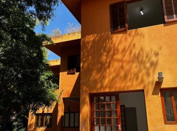Casa de 4 quartos, Cotia · Bela Casa de Esquina e 4 Dormitórios na Melhor Localização da Granja Vianna