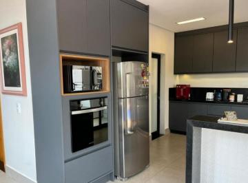 Casa de 3 quartos, São Paulo · Imóvel bem localizado na Vila Ema