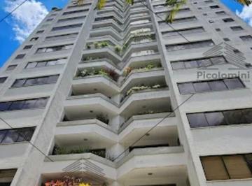 Foto 02 · Apartamento à venda com 210m², 5 quartos e 5 vagas na Vila Andrade a 100 metros da Av. Giovanni Gron