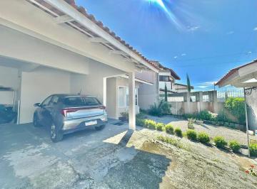 Casa · 242m² · 3 Quartos · 3 Vagas · Casa 5 Quartos com 1 Suíte - Itaguaçu