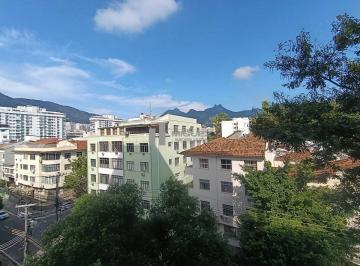 Apartamento · 93m² · 3 Quartos · 2 Vagas · Alugo Amplo Apartamento de 93M² com Varanda, 3 Quartos (1 Suíte), Dependência Completa e Churrasquei