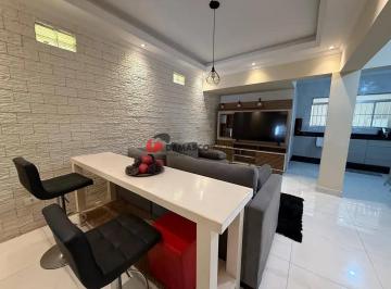 Casa · 183m² · 3 Quartos · 2 Vagas · Sobrado em Jardim Santo Antônio