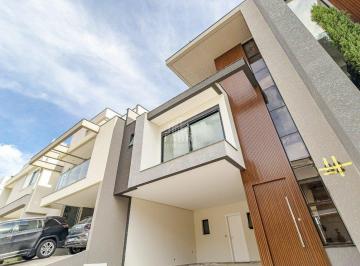 Casa · 219m² · 3 Quartos · Casa à venda - em Santa Cândida