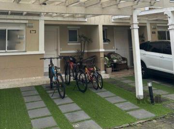 Casa · 250m² · 3 Quartos · 2 Vagas · Casa em Condomínio em Sarandi