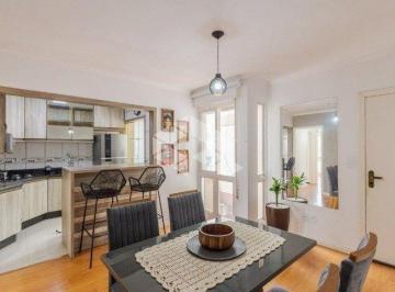 Apartamento · 56m² · 2 Quartos · 1 Vaga · Apartamento de 2 dormitórios de frente com vaga no bairro Jardim Botânico