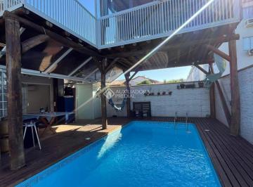 Casa · 140m² · 3 Quartos · 3 Vagas · Casa Mobiliada com Piscina Aquecida e Escritório