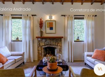 Casa de 3 quartos, Brasília · LINDA CASA ESTILO CAMPOS DE JORDÃO LAGO NORTE