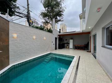 b127cae7-1ef3-41e9-9cea-488451d3f27e · Sensacional sobrado para venda em Santa Teresinha com 3 quartos, sendo 1 suíte, 236m²