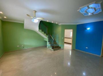 9fc98501265dae6690440edaf76a5b6bb658a4d5 · Ótimo sobrado geminado à venda, 3 quartos, piscina e churrasqueira. Campo Grande, Santos-SP. Próximo