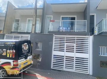 Casa · 85m² · 2 Quartos · 1 Vaga · sobrado mobiliado em Balneário Piçarras Sc