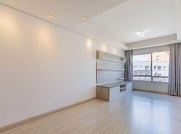 Apartamento · 70m² · 2 Quartos · 2 Vagas · Apartamento no Centro de 2 dormitórios e 2 vagas DESOCUPADO
