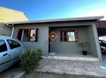 Casa · 90m² · 3 Quartos · 2 Vagas · Casa térrea de 3 dormitórios e pátio