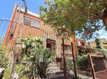 Casa · 320m² · 4 Quartos · 2 Vagas · Casa à venda - em Teresópolis