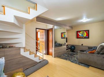 Casa de 4 quartos, Curitiba · Sobrado no Mossunguê | 3 quartos + espaço gourmet