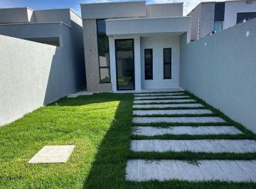 Casa de 3 quartos, Eusébio · Casa Plana no Eusébio, 3 Quartos, 2 Suítes, Pé Direito Elevado, Quintal Privativo, 2 Vagas.