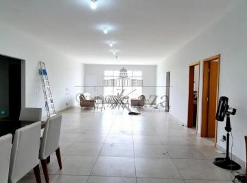 Casa · 1000m² · 3 Quartos · 4 Vagas · Linda Casa 375m² - com 3 suítes, escritório, área gourmet, piscina, 6 vagas