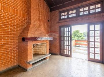 Casa · 226m² · 3 Quartos · 2 Vagas · Casa com alma: lareira, madeira e jabuticabeira no Jardim Regina - Pirituba