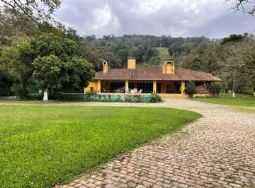 Rural · 144000m² · 4 Quartos · sítio de cinema. Venha morar bem. Açudes, piscina, casas, quadra de tênis, porteira fechada .