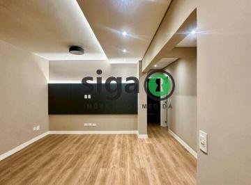 Apartamento · 94m² · 3 Quartos · 1 Vaga · Apartamento de 94m² totalmente reformado à venda no coração da Vila Olímpia com 1 vaga