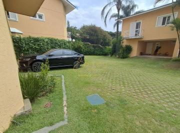 Casa · 218m² · 4 Quartos · 2 Vagas · Casa em Condominio Locação!!!Próximo a Escola Waldorf Rudolf Steiner