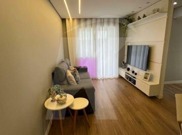 Apartamento · 55m² · 2 Quartos · 1 Vaga · Apartamento 2 dormitórios, repleto de armários e 1 vaga no Lauzane.