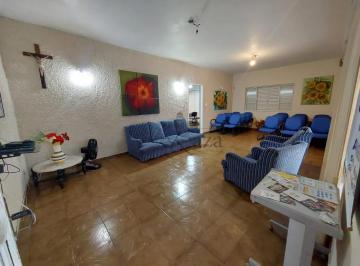 Casa · 332m² · 2 Quartos · 4 Vagas · Oportunidade - Casa Comercial - Centro - 2 Dormitórios - 332m².