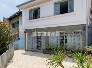 Casa · 232m² · 3 Quartos · 2 Vagas · Imperdível!.