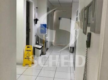 Comercial · 240m² · 3 Vagas · Sobrado comercial em frente a estação do Metrô!