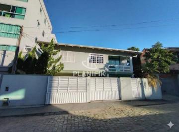 Casa · 294m² · 3 Quartos · 4 Vagas · Casa residencial para aluguel no Bairro São Luiz, Brusque – 3 quartos (1 suíte) com 4 vagas