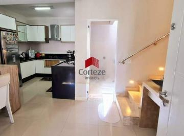 Casa · 175m² · 3 Quartos · 2 Vagas · Sobrado com 175m² 3 quartos, à venda, no bairro Uberaba em Curitiba