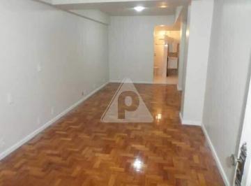 1 · Privilégio vende sobreloja, 30m², na Av. Prado Júnior, quadra da praia. Portaria 24h segurança por r