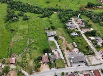 Rural · 500m² · 4 Quartos · Sítio no bairro Encruzilhada  -  Biguaçu