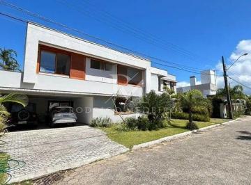 eeeb8dda-a9b5-458c-8639-64fae8c5a667-17757627556351.jpg · Casa em condomínio com 4 suítes no Rio Tavares, Florianópolis