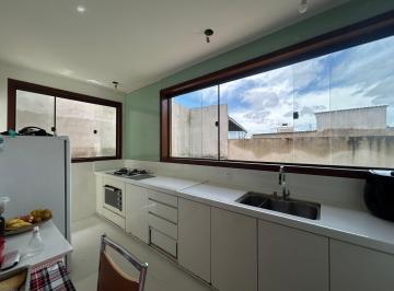Casa · 110m² · 3 Quartos · 2 Vagas · Casa de 03 quartos com suíte no bairro Rosário