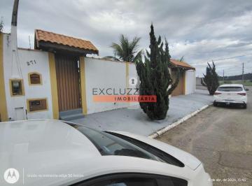 Casa · 224m² · 2 Quartos · 6 Vagas · Charmosa Chacara com Piscina e Churrasqueira em Taubate