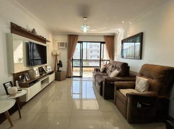 Sala de estar · Apartamento à venda na Barra da Tijuca, RJ: 150m², 4 quartos, 2 suítes, 3 ban...