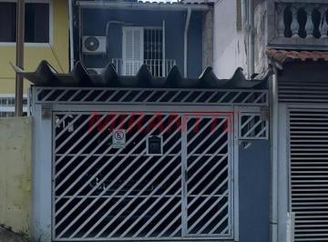 706fa2678839eeb346ac7c4e493085fa.jpg · Sobrado de 72m² com 2 quartos