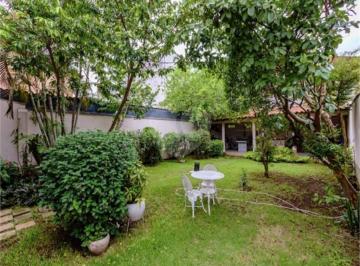Casa · 360m² · 4 Quartos · 3 Vagas · Casa com 4 quartos à venda em Vila Gumercindo - SP