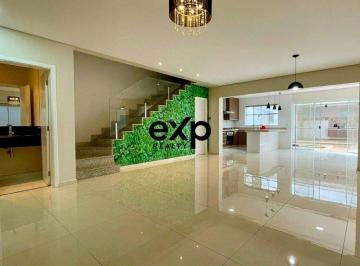 Casa · 214m² · 3 Quartos · 2 Vagas · Casa de Alto Padrão no Lazuli Club em Piracicaba