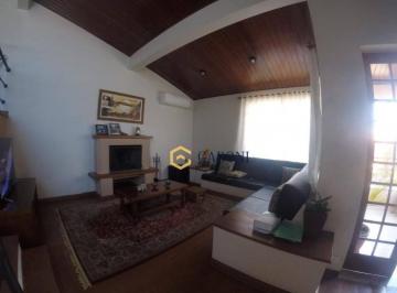 ef6fe359aa79d5f3ca69ca7a68a4e25c3597551e · Linda casa sobrado reformado à venda no Parque São Domingos – Gleba 1, com design moderno e diferenc