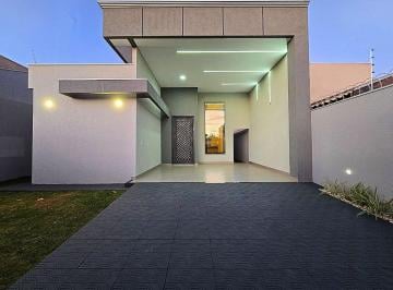 Casa de 3 quartos, Campo Grande · Belíssimo imóvel de alto padrão no Universitário, com fachada imponente e localização privilegiada