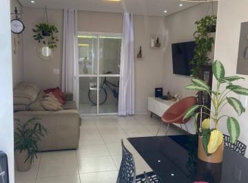 Casa · 109m² · 2 Quartos · 2 Vagas · Oportunidade: Casa Semi-isolada com Corredor Lateral Residencial Viva Vida